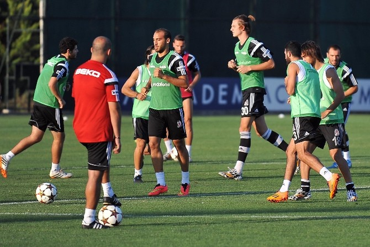 Beşiktaş, Arsenal Maçının Hazırlıklarını Sürdürüyor