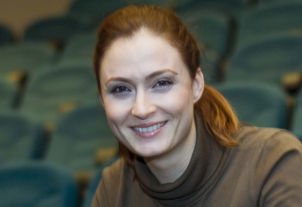 Ceyda Düvenci, Özcan Deniz'le Aynı Dizide Oynamaktan Vazgeçti