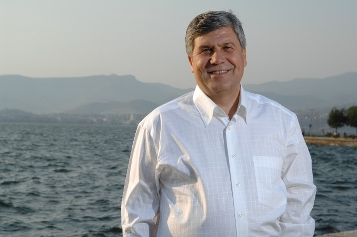 CHP\'li Susam\'dan Alsancak Stadı Yorumu Açıklaması