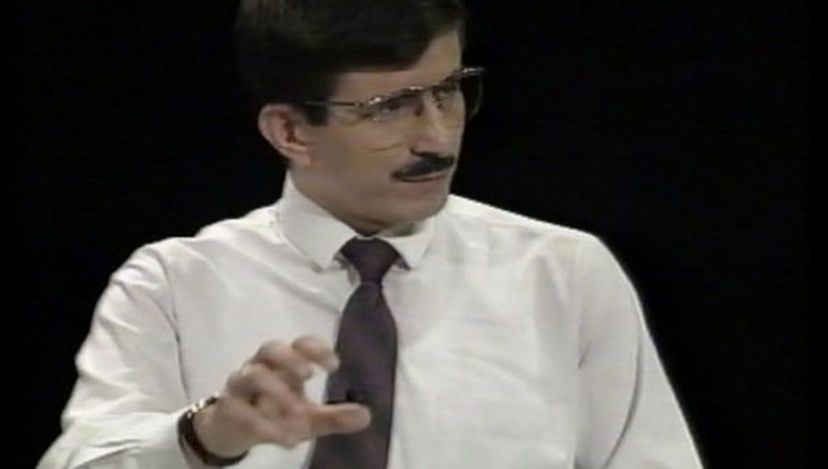 Davutoğlu\'nun 20 Yıl Önceki Tv Programı!