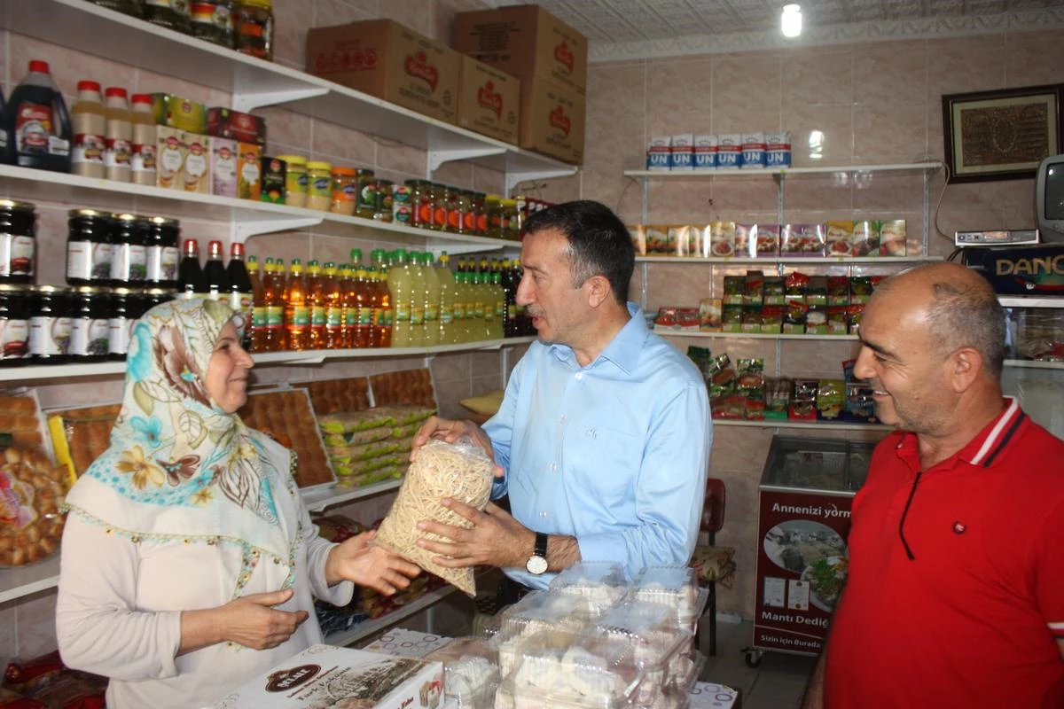 Davutoğlu\'nun AK Parti Genel Başkan Adayı Gösterilmesi