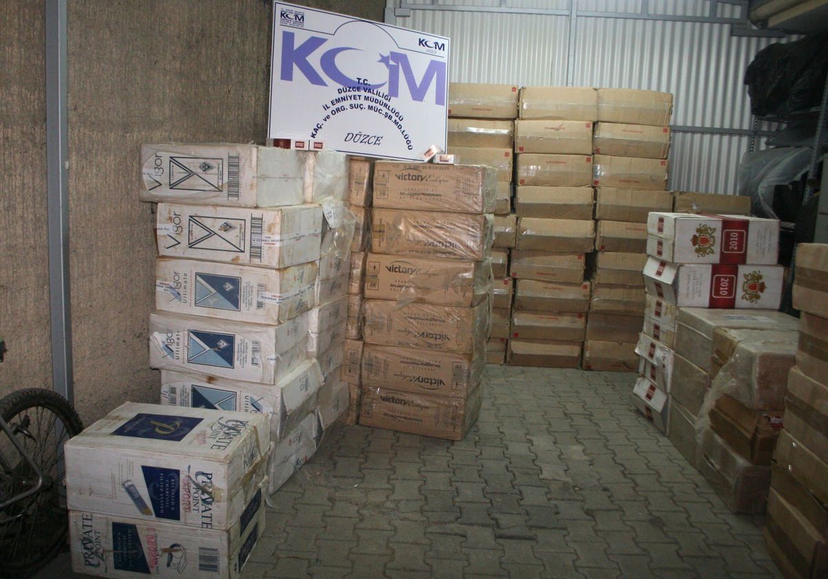 Düzce\'de Gümrük Kaçağı Yedi Bin Paket Sigara Ele Geçirildi