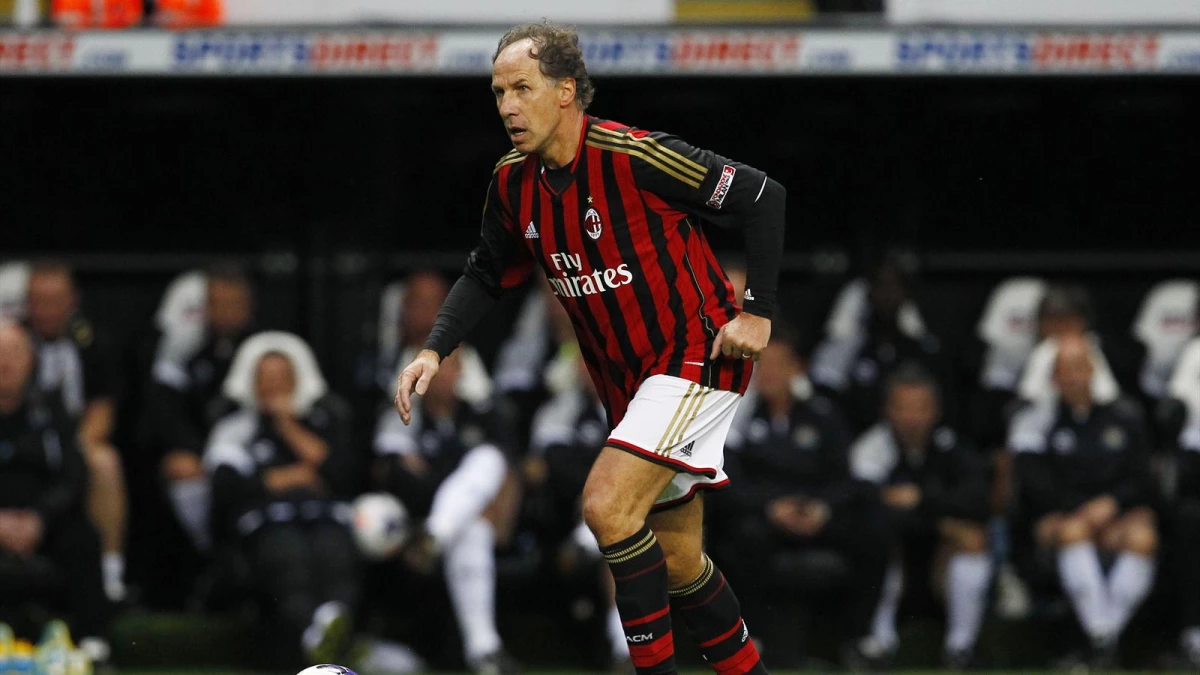 Efsanevi Futbolcu Baresi İstanbul\'a Geliyor