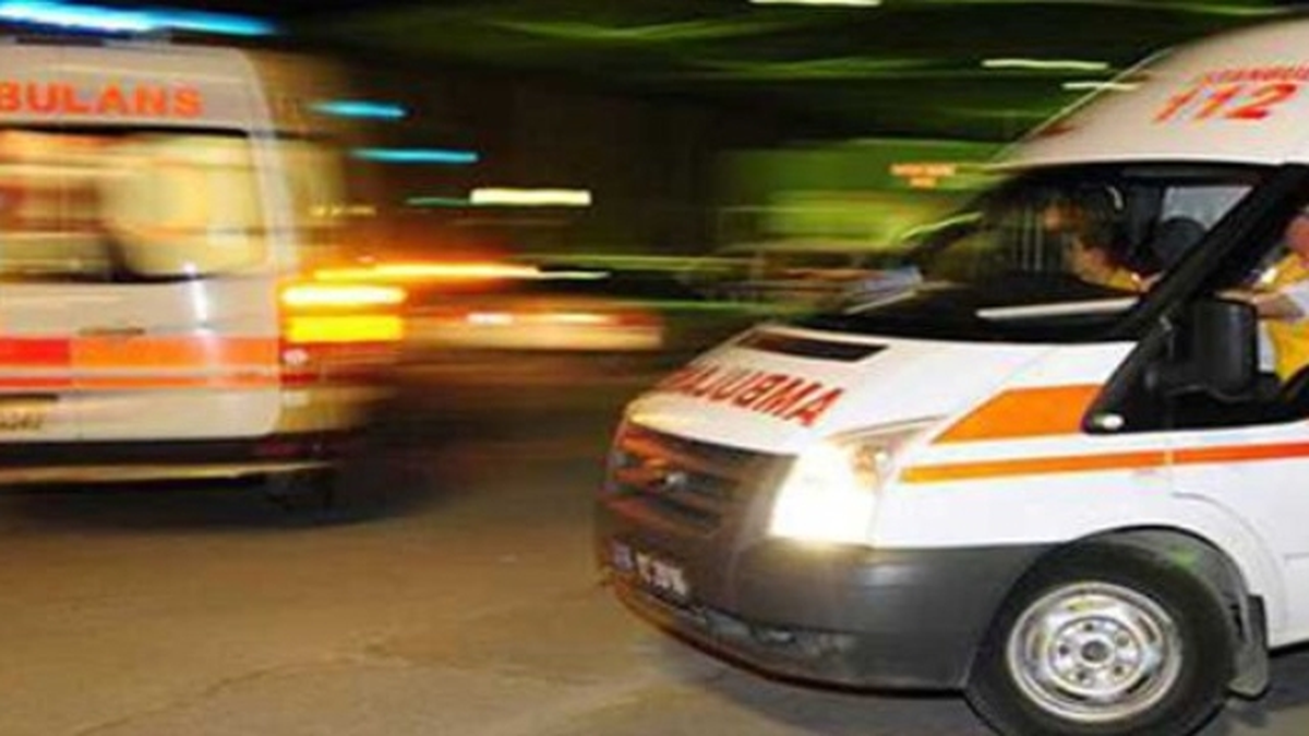 Freni Patlayan Otomobil Önüne Geleni Ezdi Geçti