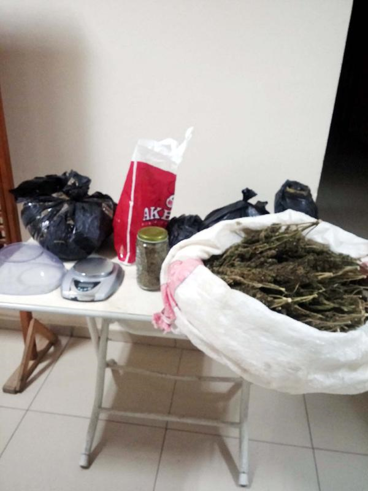 Gaziantep\'te 7 Kilo Esrar Ele Geçirildi
