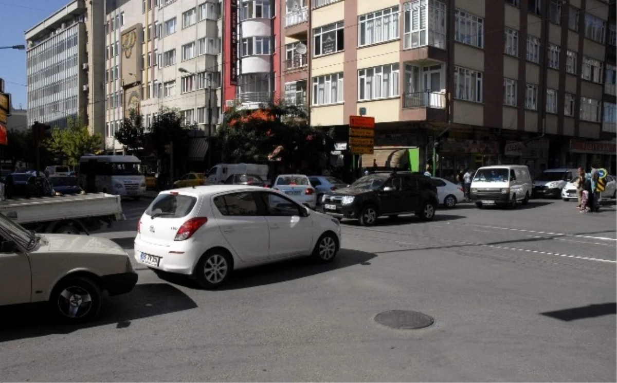 Eskişehir\'de 2 Eylül Caddesinde Trafik Çilesi