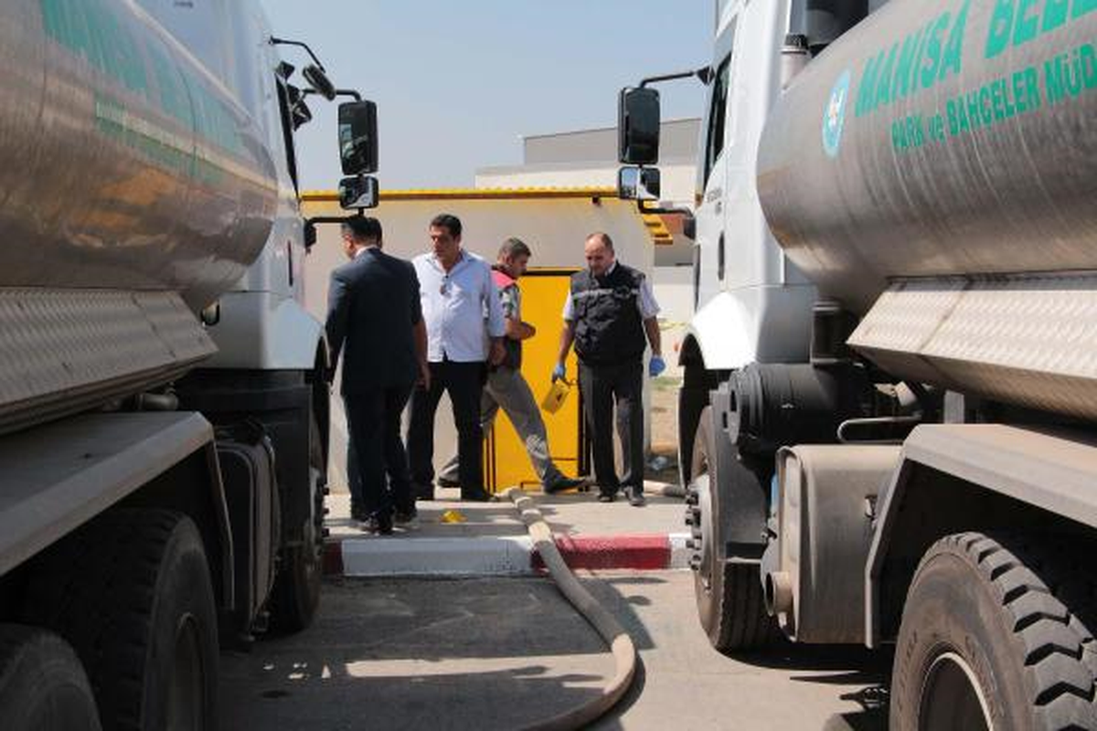 Manisa\'da 2 Tanker Şoförünün Kavgasında Kan Döküldü