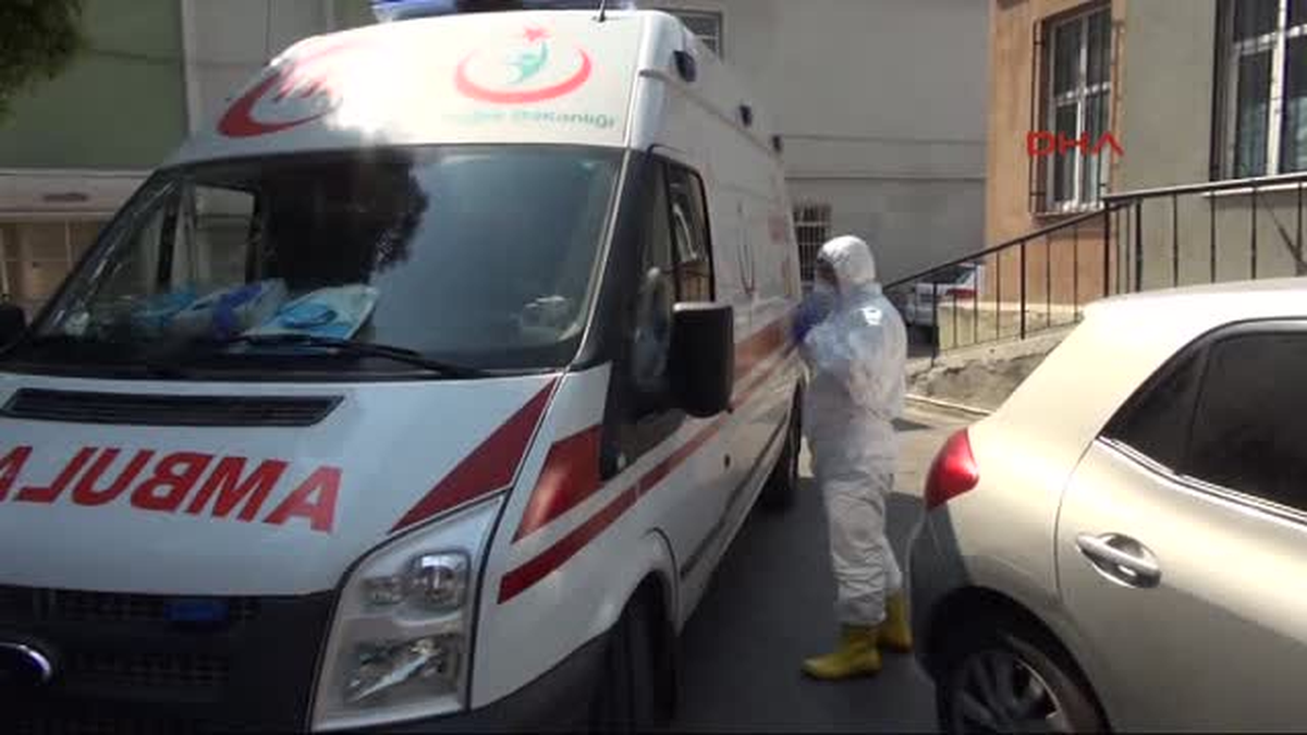 İtalyan Kadın Ebola Şüphesiyle Hastaneye Götürüldü