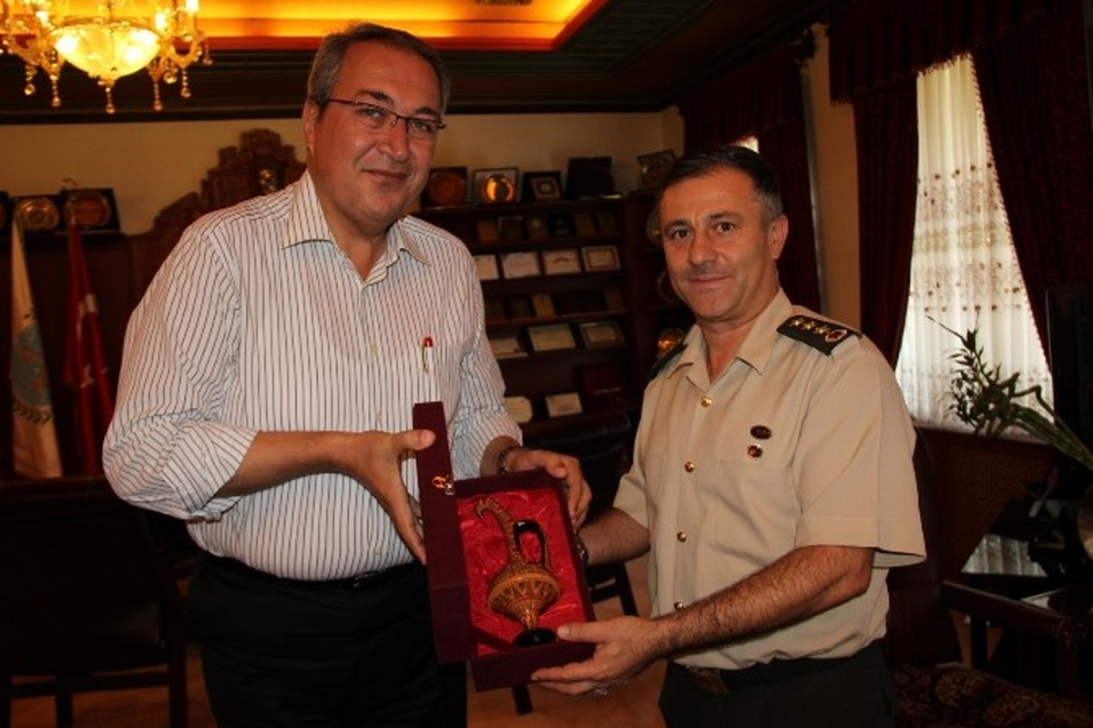 Jandarma Komutanı Alkaya, Belediye Başkanı Ünver\'i Ziyaret Etti