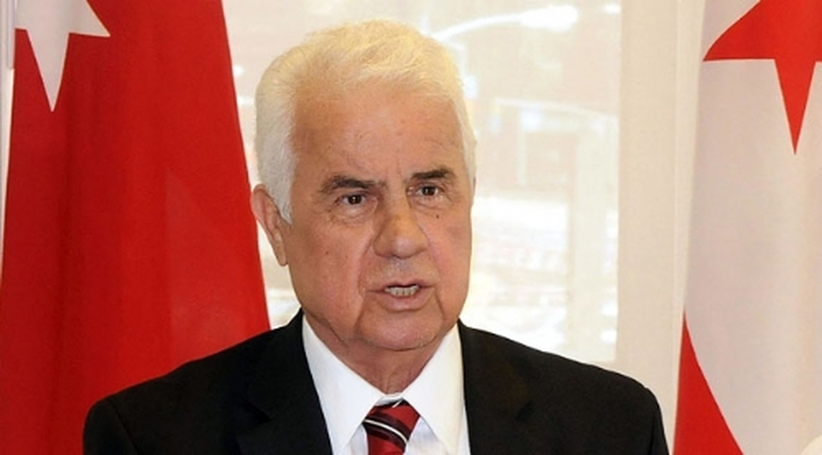 KKTC Cumhurbaşkanı Eroğlu, Bakan Müezzinoğlu\'nu Kabul Etti