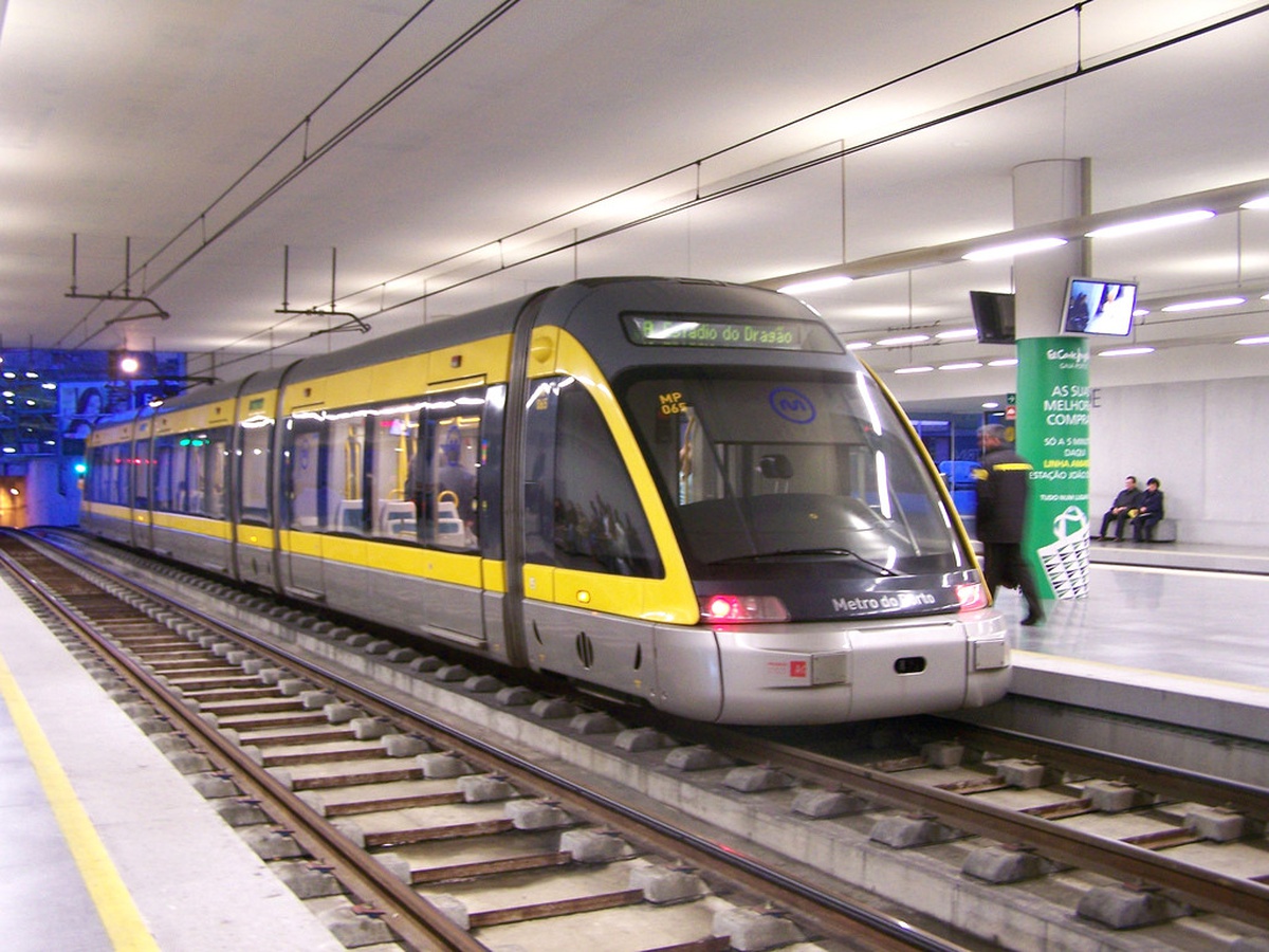 Metro Güzergahı ile Aynı Güzergahta Olan Otobüs Hatları İptal Edilecek