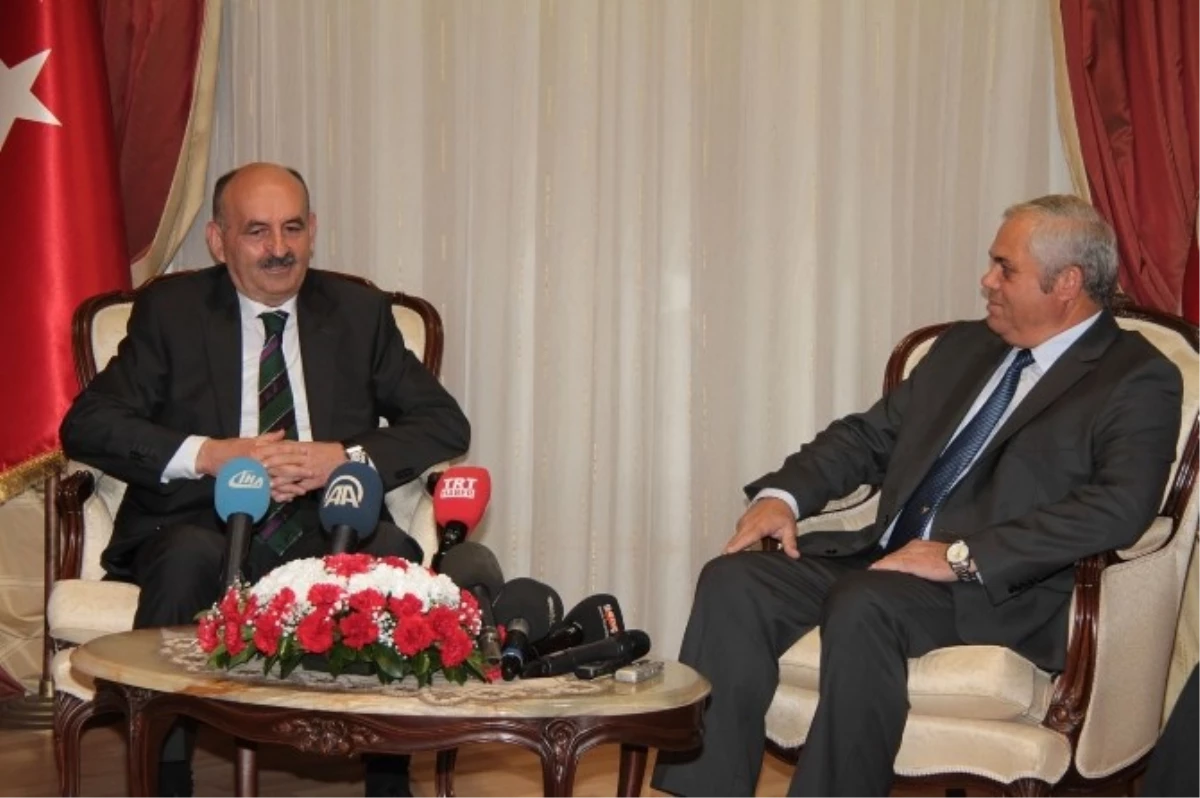 Müezzinoğlu, KKTC Başbakanı Yorgancıoğlu ile Bir Araya Geldi