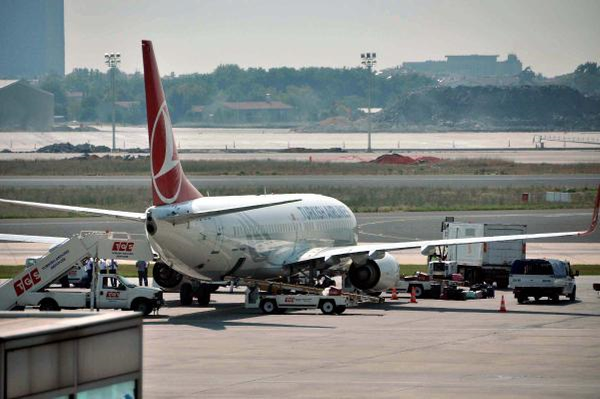 Nijerya\'dan Gelen Kadın Yolcu Uçakta Ateşlenince Karantinaya Alındı