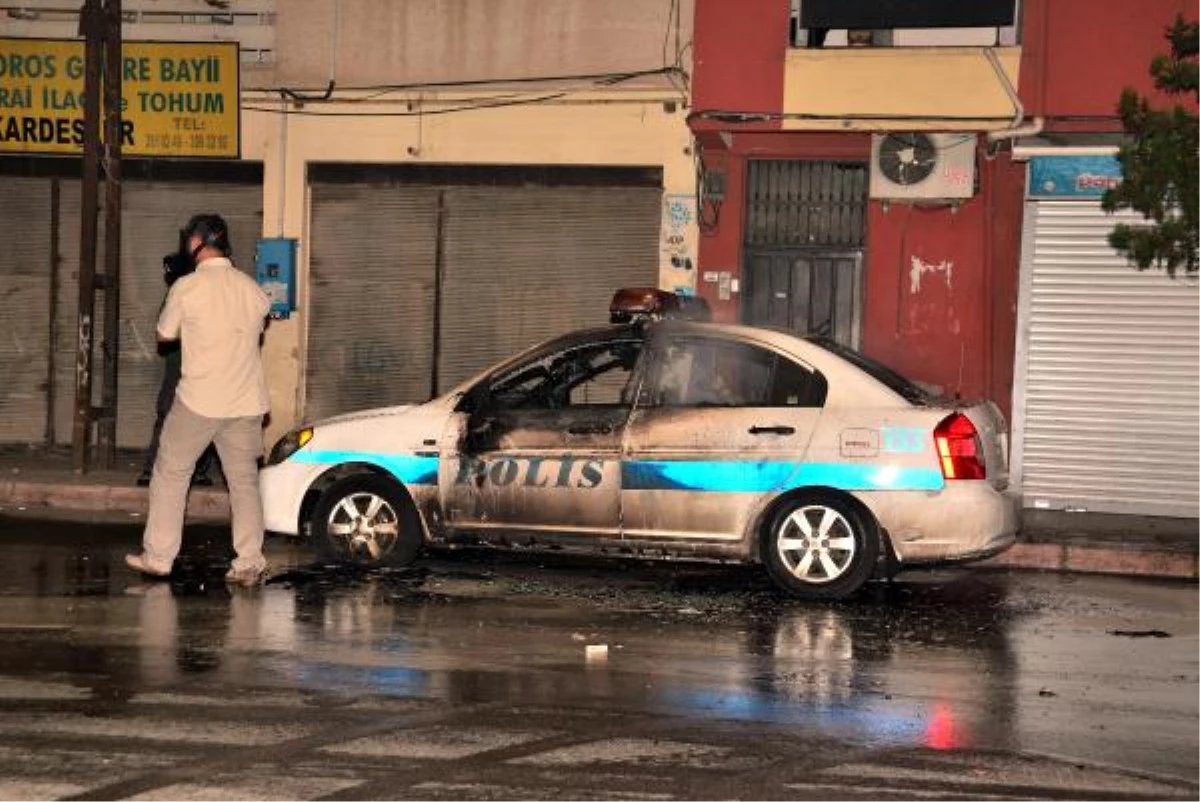 Adana\'da Polis Aracını Yaktılar