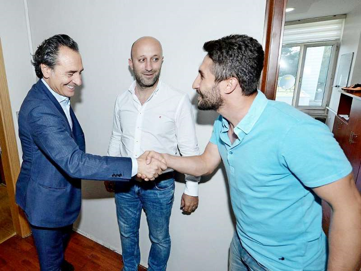 Sabri, Kadro Dışı Kaldı