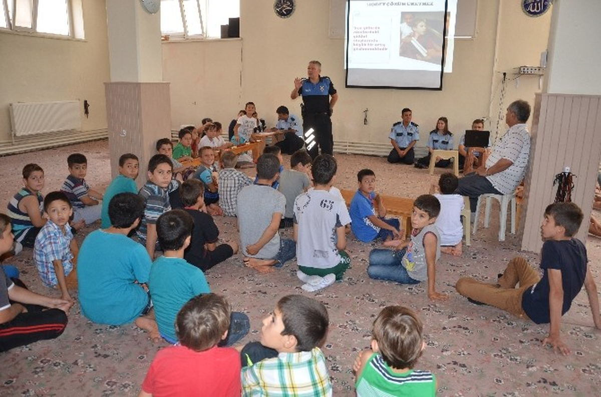Toplum Polisi Kuran Kurslarında