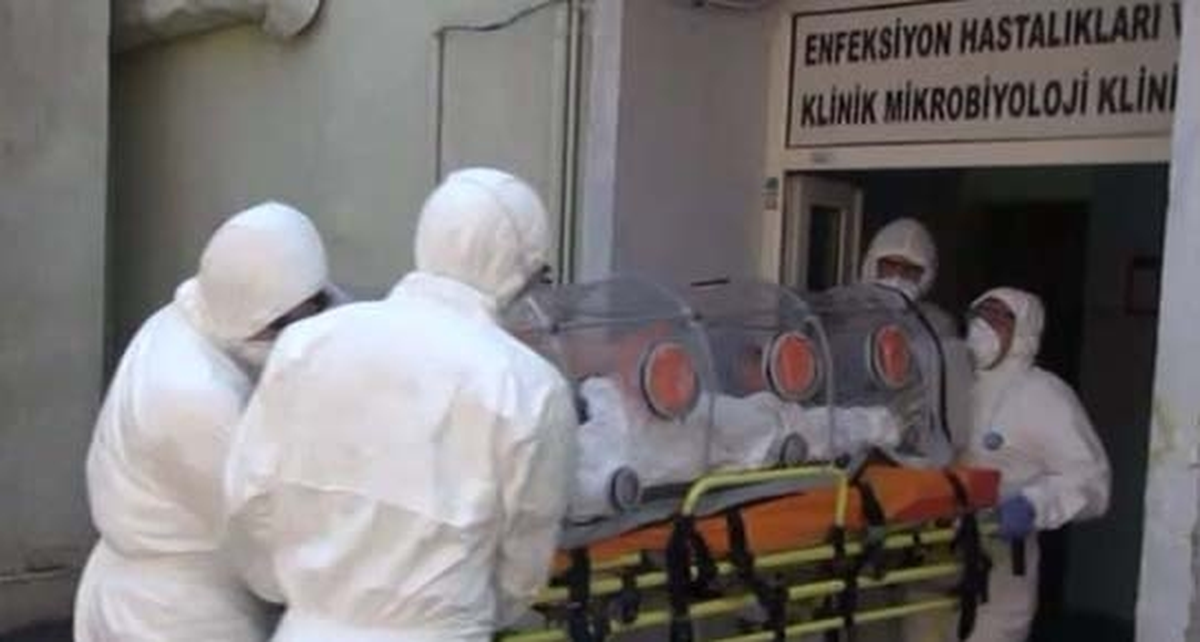 Uçakta Rahatsızlanan Yolcu, Hastaneye Kaldırıldı