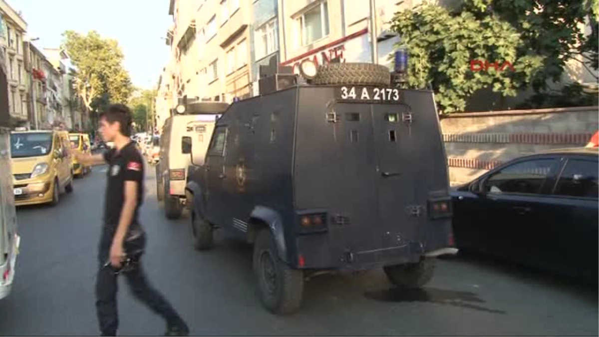 Üsküdar\'da 700 Polisle Asayiş Operasyonu
