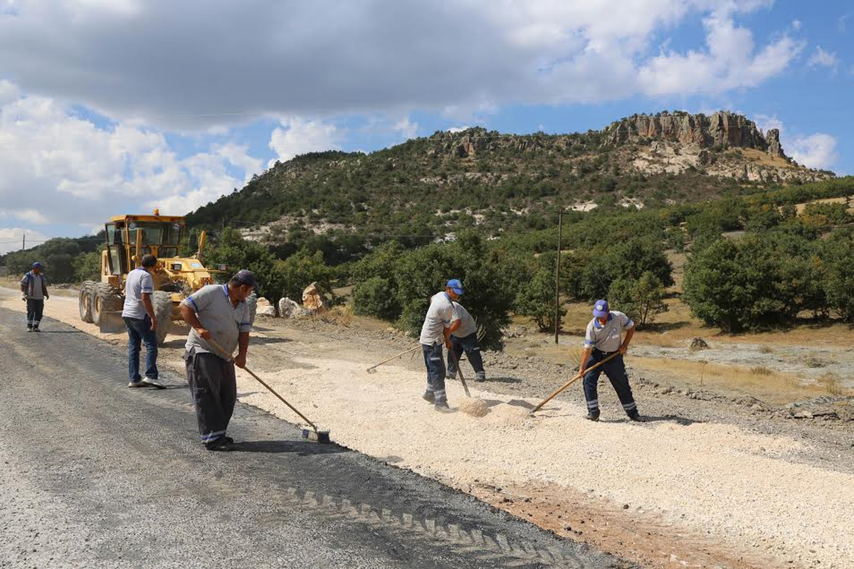Yazılıkaya Yollarında Onarım Çalışması