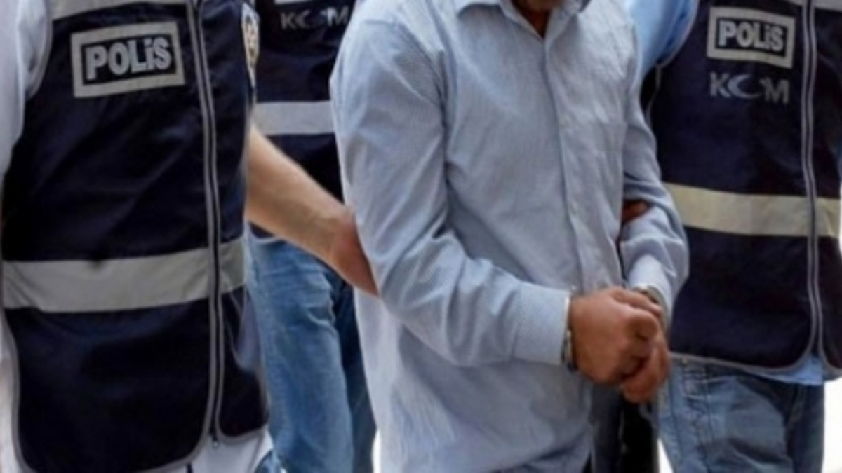 Adana\'da "Radar" Düzenekli Otomobil Ele Geçirildi