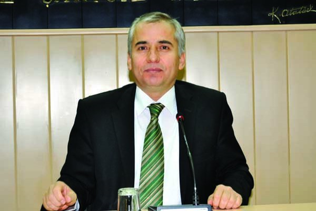 Başkan Zolan Davutoğlu\'nu Tebrik Etti