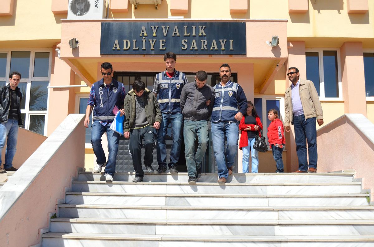 Ayvalık\'ta Hırsızlık Girişimi İddiası