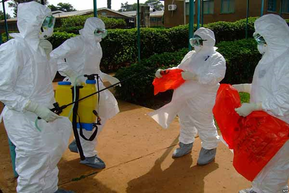 Sierra Leone\'da 1 İngiliz Vatandaşına Ebola Virüsü Teşhisi Konuldu