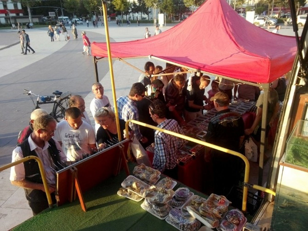 Çanakkale Savaşı Gezici Müzesi Otobüsü Sakarya\'ya Geldi