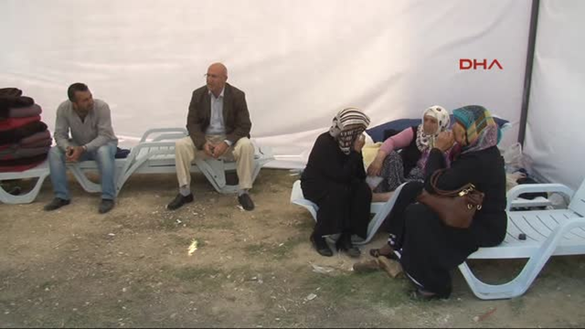 CHP\'li Tanal, Kayıp Gençlerin Ailelerini Ziyaret Etti