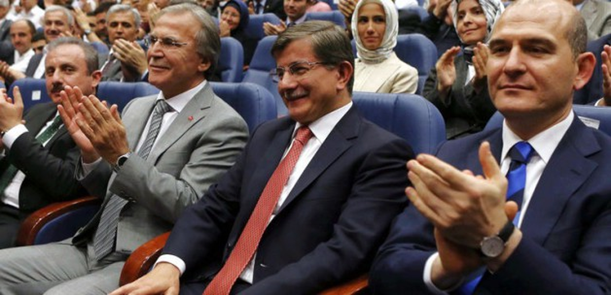 Davutoğlu 2 Olayı Gördü Vazgeçti