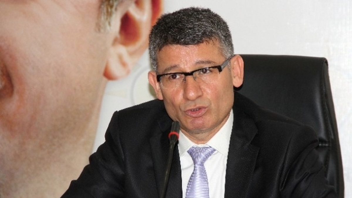 Davutoğlu\'nun AK Parti Genel Başkan Adayı Gösterilmesi