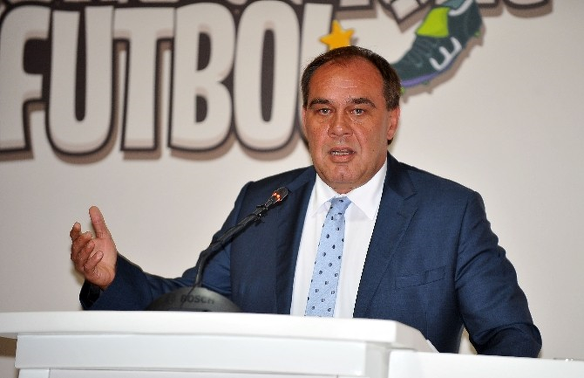 Demirören: "Çocuklar İçin Futbol, En Önemli Projelerimizden Biri"