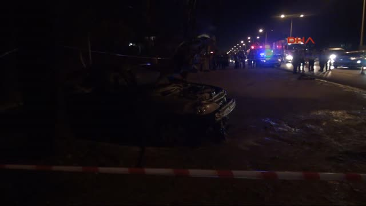 Kaza Yapan Aracın İçinde Yanarak Öldü