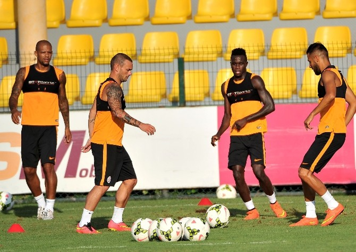 Galatasaray, Fenerbahçe Maçının Hazırlıklarını Sürdürdü