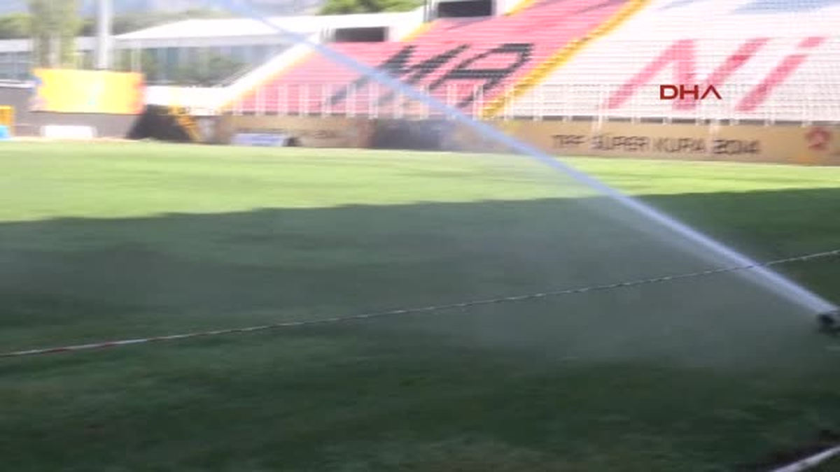 Manisa 19 Mayıs Stadı\'nda Süper Kupa Hazırlıkları