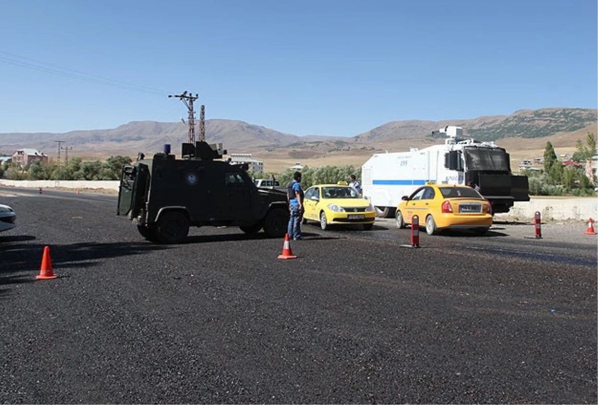 Yol Kapatma Eylemindeki Göstericiler Görüntü Kayıtlarına El Koydular