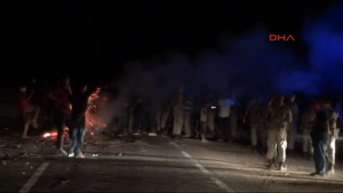 Şanlıurfa\'da Elektrik Protestosuna Müdahale Edildi