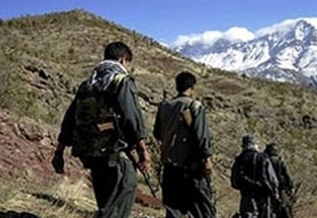 Şantiye Basan PKK\'lılar 2 İşçiyi Kaçırdı, İş Makinelerini Yaktı
