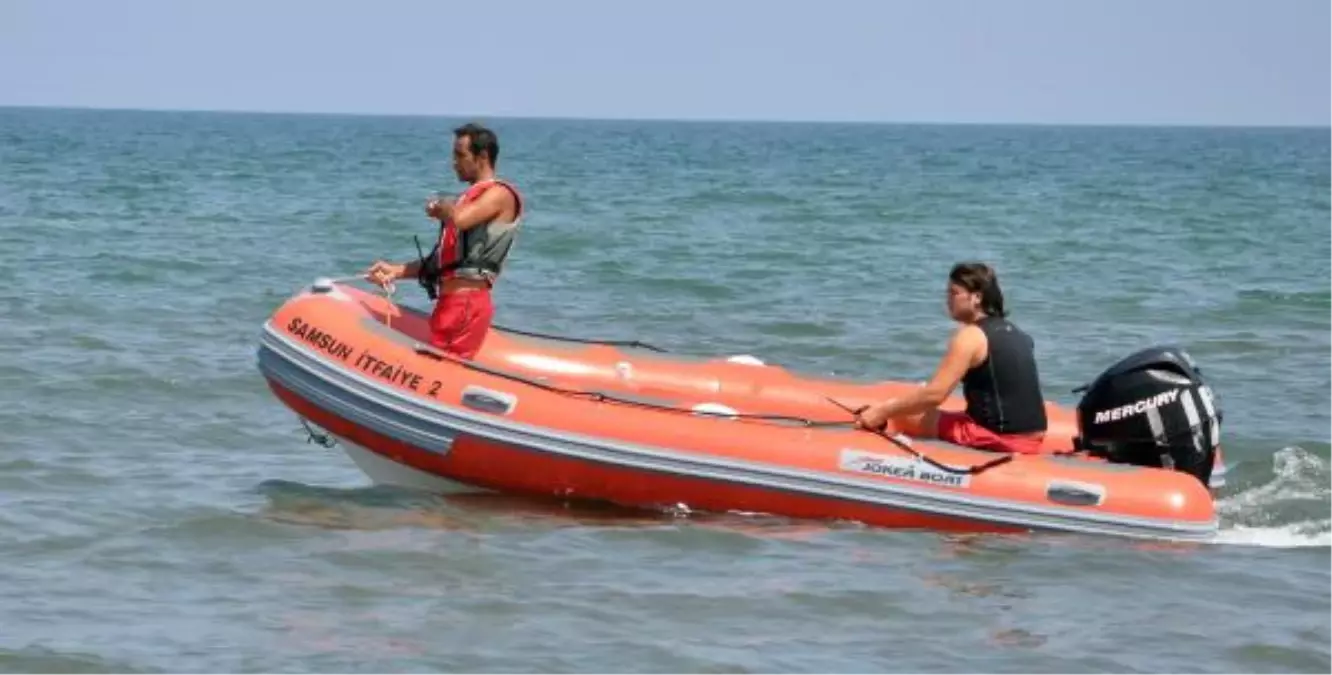 Denizde Kaybolan Genci Arayan Akrabası Boğuldu