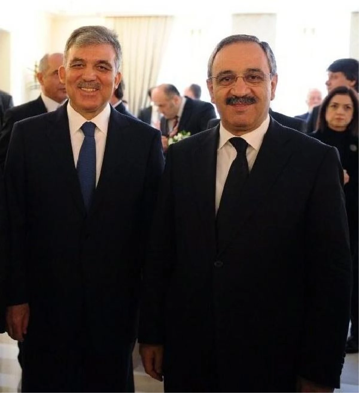 Abdullah Gül\'e Eniştesinden Övgü