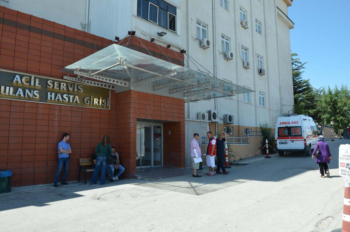 Eskişehir\'de Gıda Zehirlenmesi Şüphesi