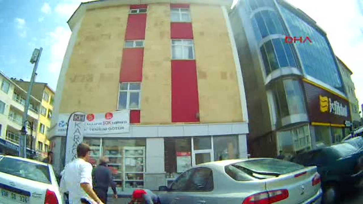Kars Ünlü Kalp Cerrahı Bingür Sönmez\'e Silahlı Saldırı