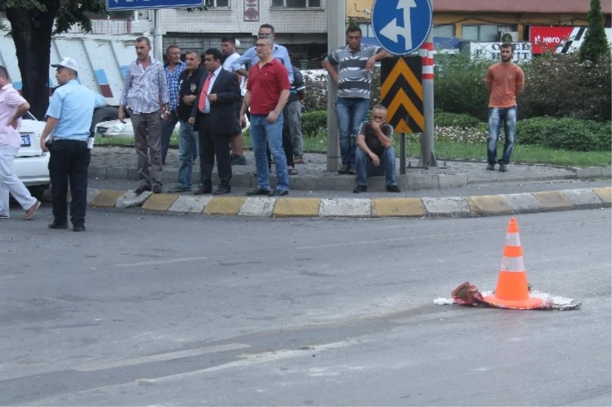 Motosiklet Sürücüsü Kazada Öldü