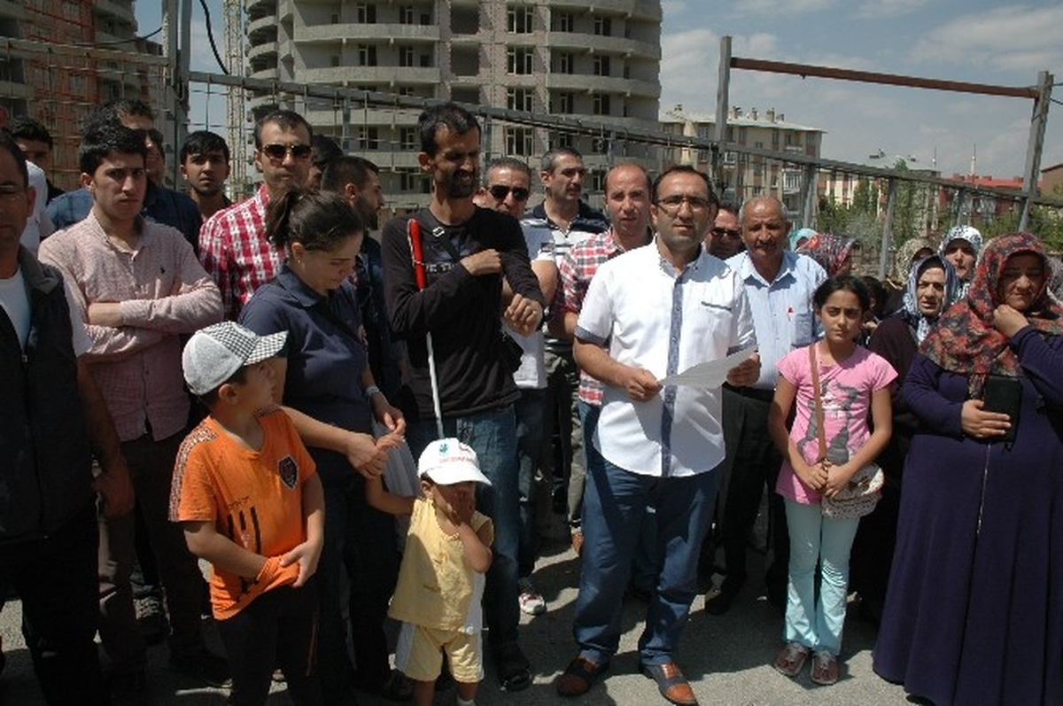 New City\'den Daire Alanlar Bir An Önce Evlerine Kavuşmak İstiyor