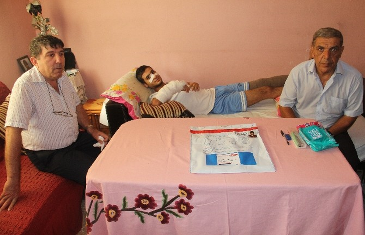 Yatarak Sınava Girdi
