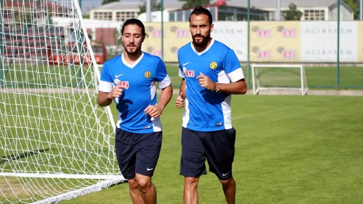 Tarık Çamdal\'ın Transferi İçin Flaş Açıklama