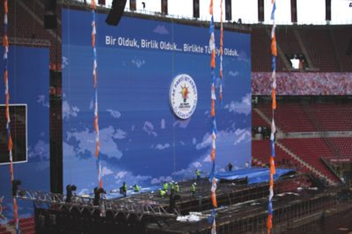 Ak Parti Olağanüstü Kongre Hazırlanıyor