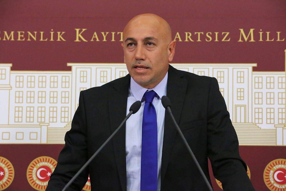 CHP\'li Aksünger: Alsancak Stadının Yerinde Kalmasını İstiyoruz