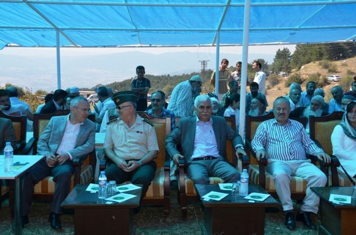 Bahaddin Gazi Anma ve Dede Yaylası Şenlikleri Yapıldı
