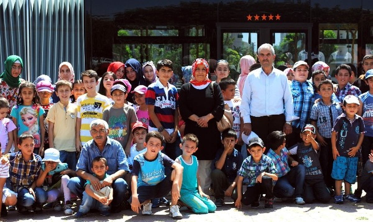 Bayan Muhtardan Mahalle Çocuklarına Yaz Eğlencesi